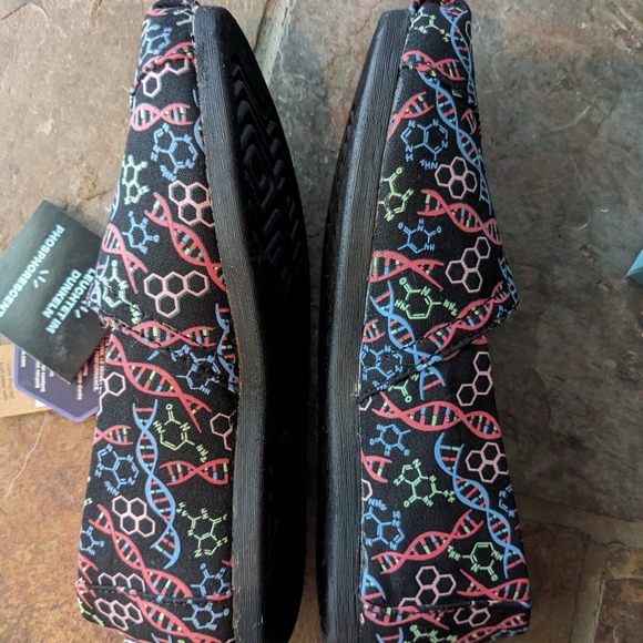 Toms Alpargata NWT&B Black Glow in the Dark DNA Canvas shoe Size 5.5 Women's - Picture 10 of 16